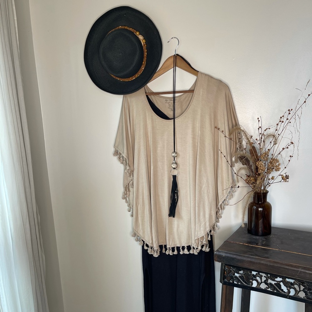Chicos Tan Poncho